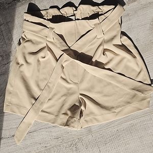 CI SONO Beige/Khaki Shorts
